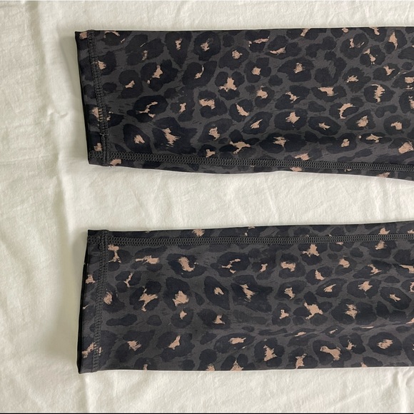 SOLD// Varley Montero High Waist Cheetah Print Cropped Leggings - Picture 8 of 14